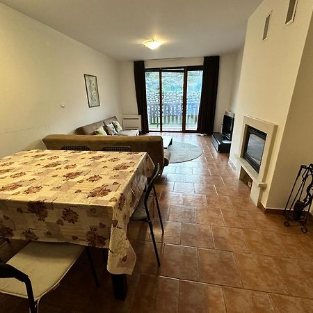 Private Apartment In Prespa 반스코 외부 사진