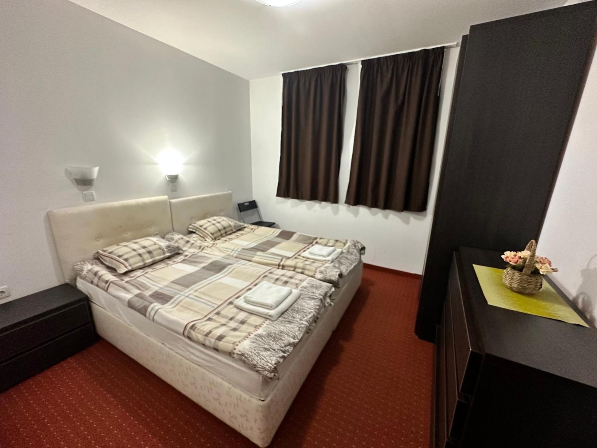Private Apartment In Prespa 반스코 외부 사진