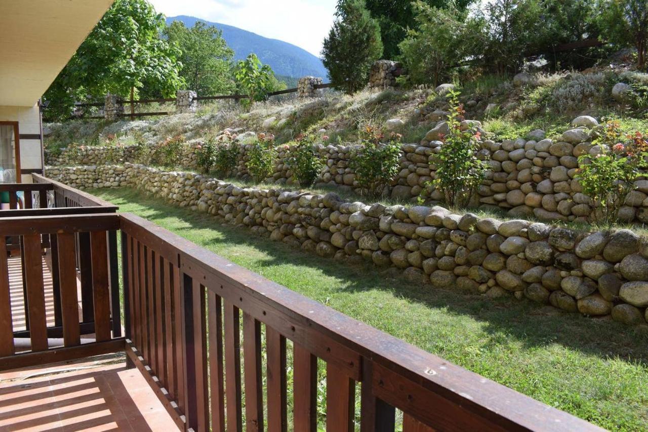 Private Apartment In Prespa 반스코 외부 사진